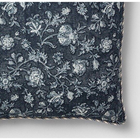 Threshold Studio McGee Square Pillow Navy Allover Floral Throw Cushion NEW - Picture 3 of 8